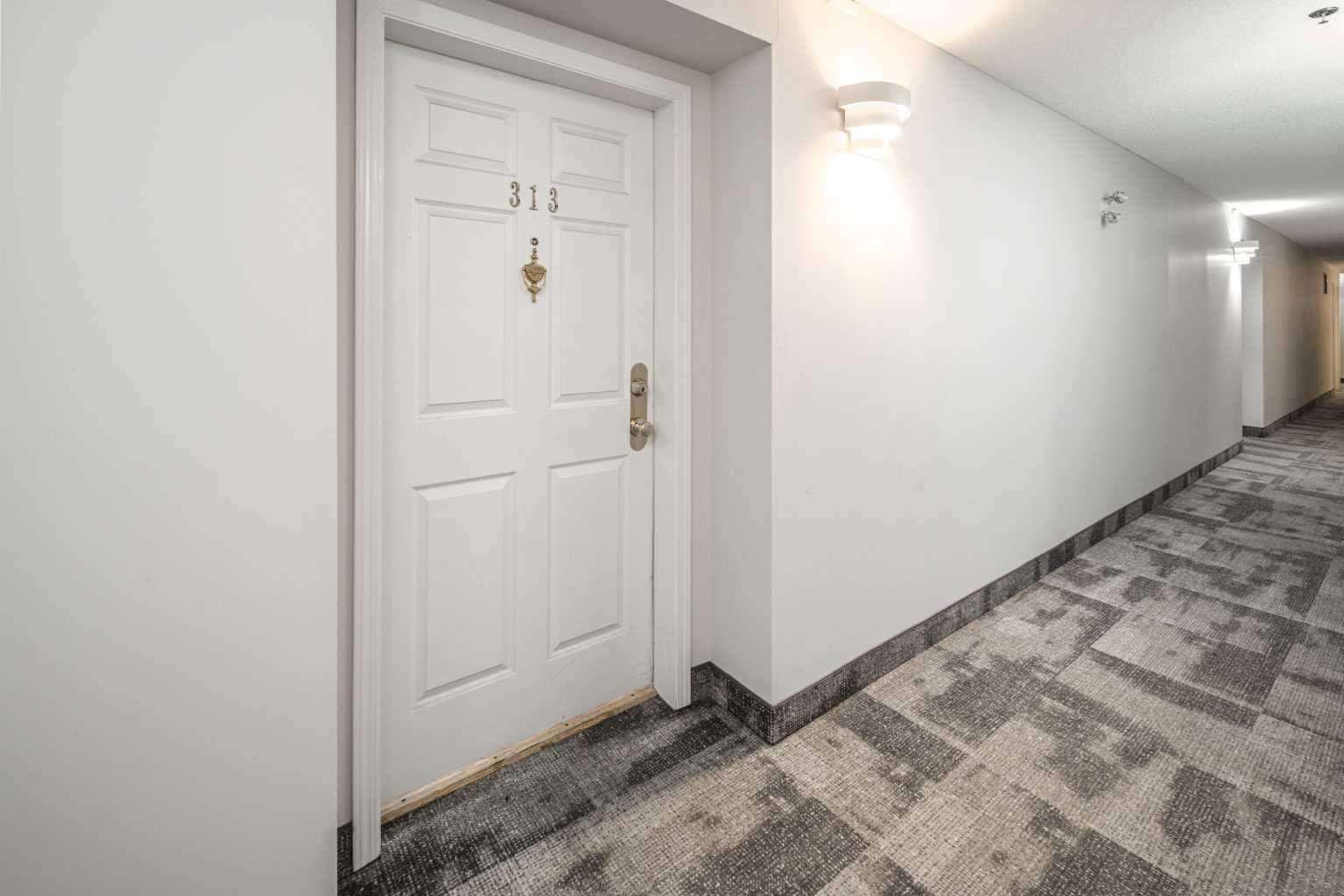 313, 7 Harvest Gold Manor NE