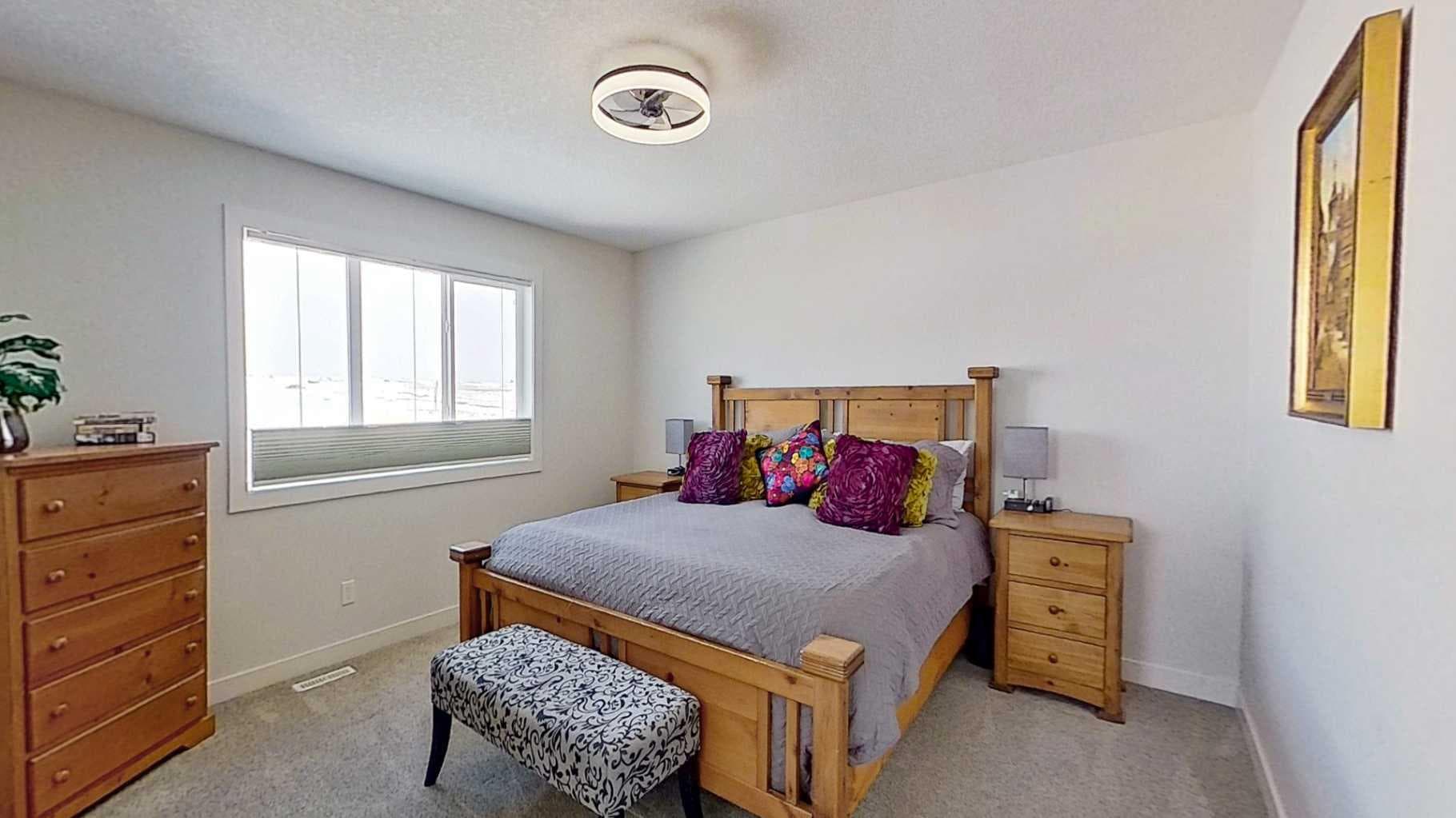 163 Sundown Crescent 