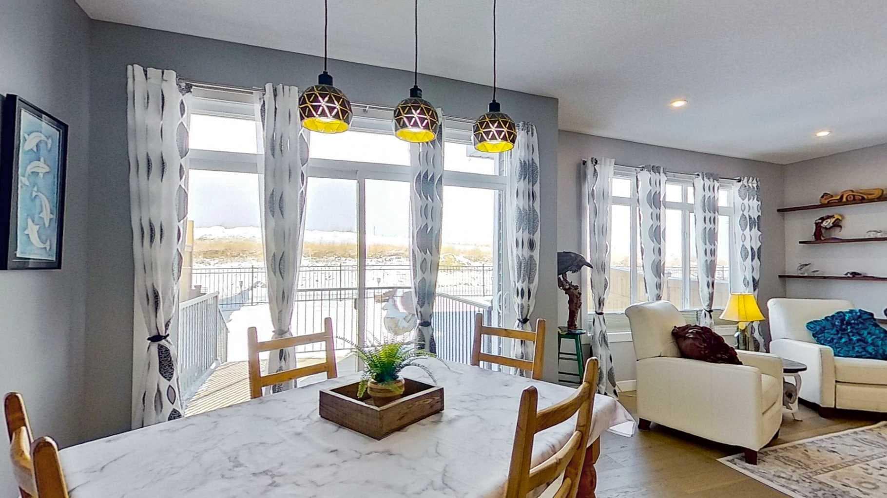 163 Sundown Crescent 