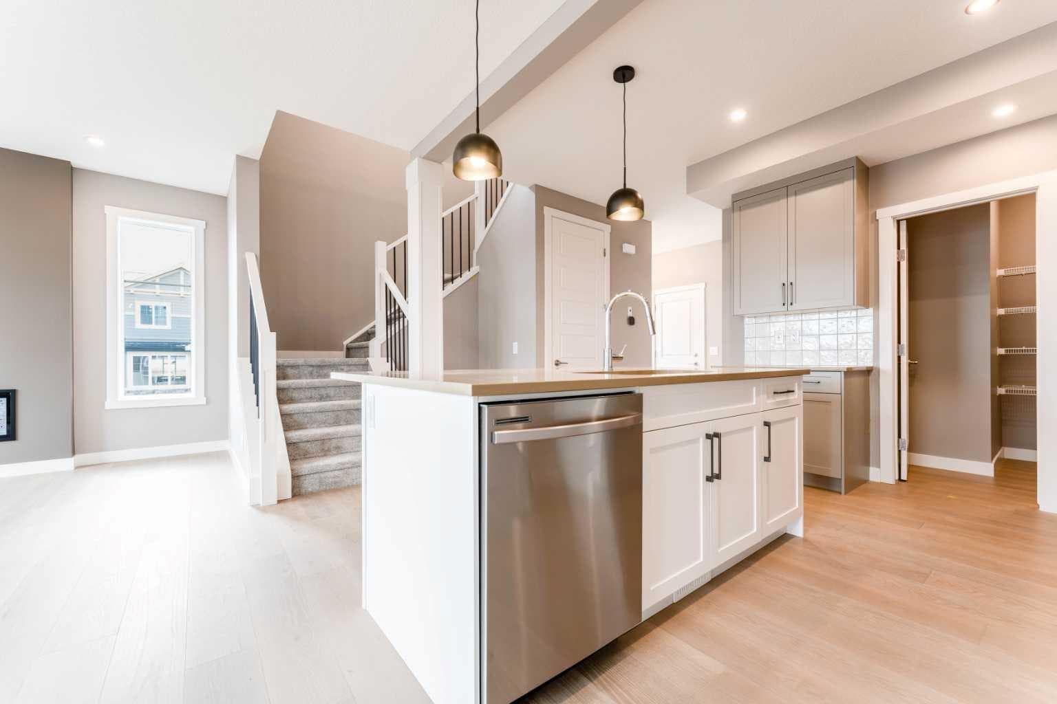 99 Waterford Mews 