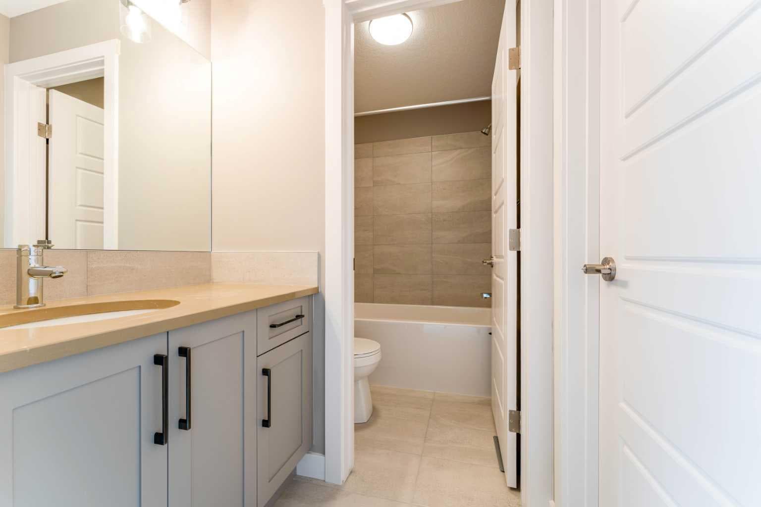 99 Waterford Mews 