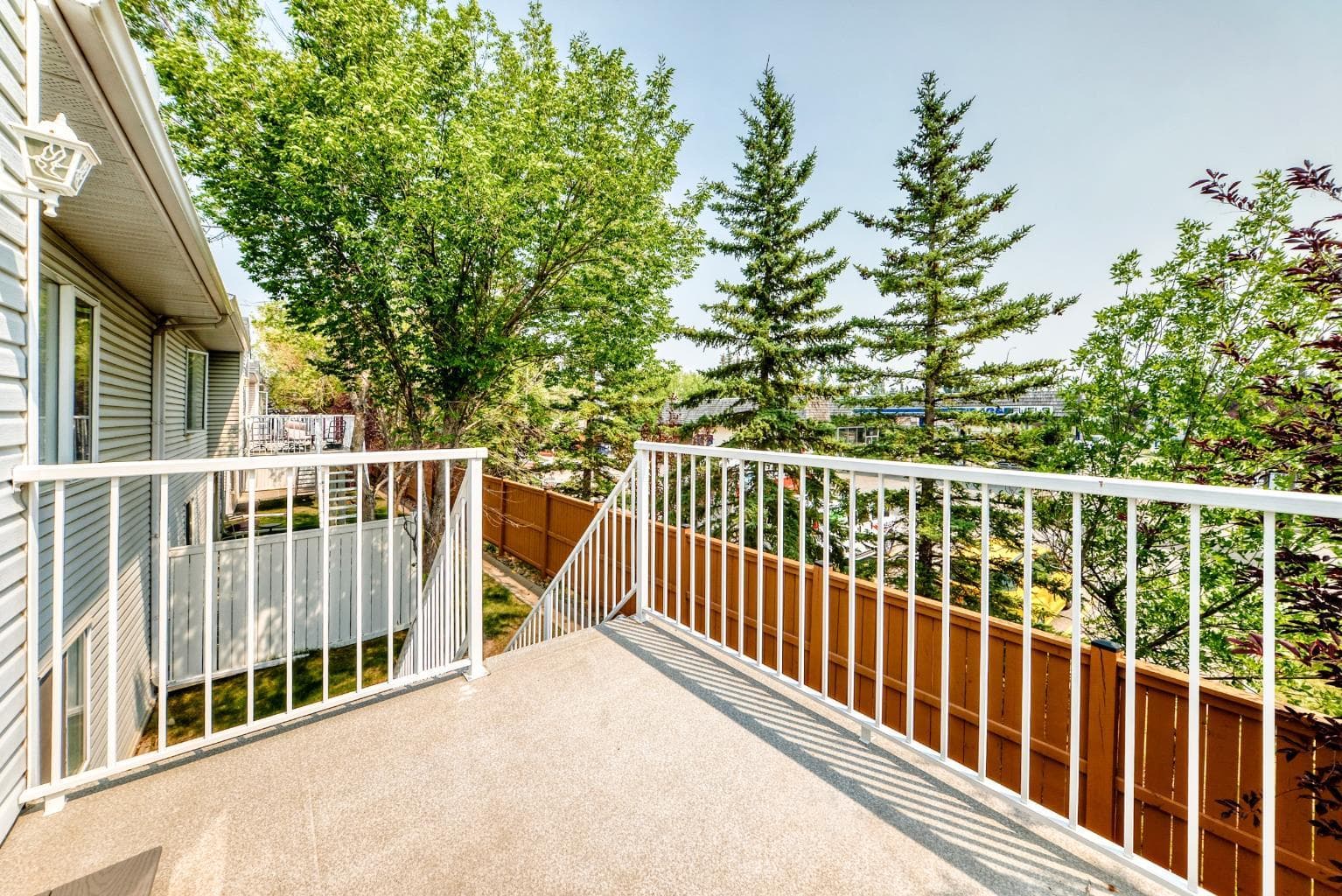 157 Hawkstone Manor NW