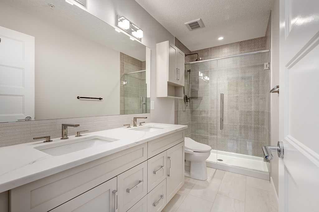 1301, 110 Greenbriar Place NW