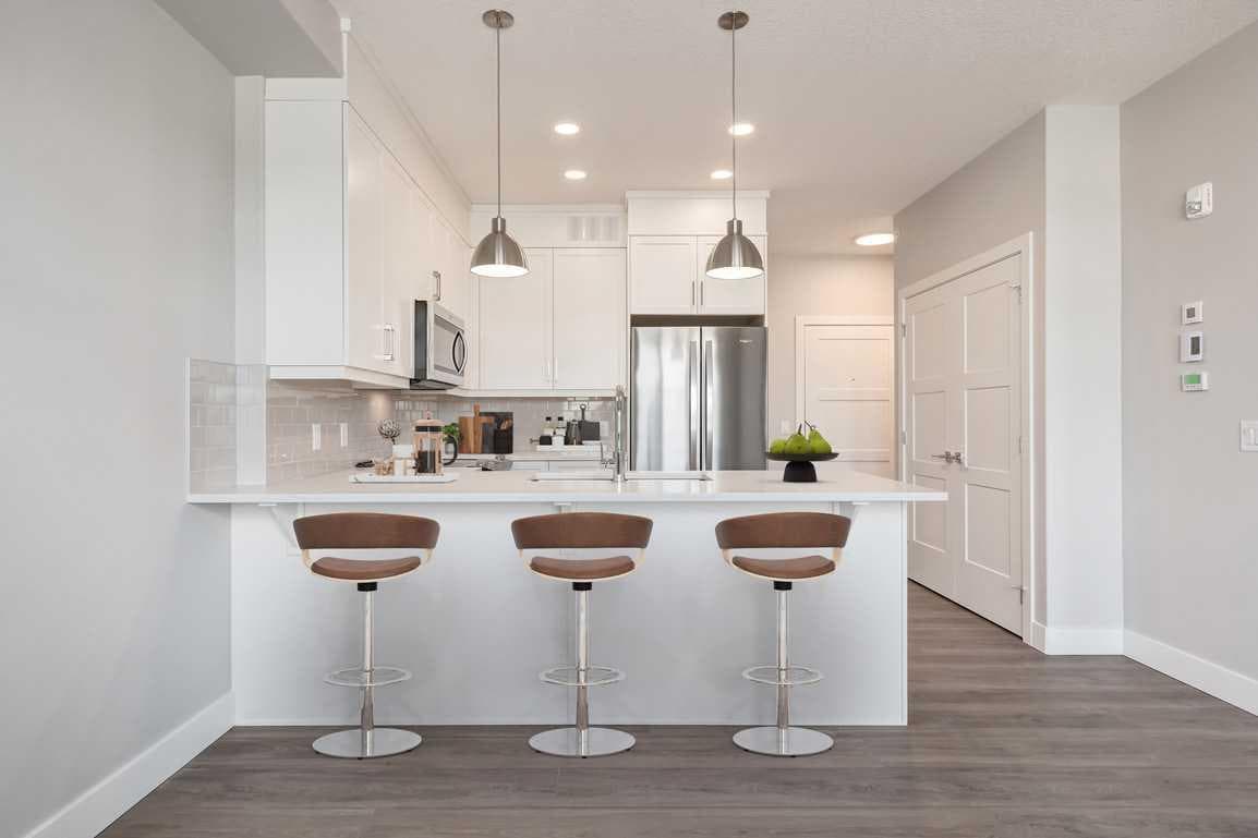 1102, 110 Greenbriar Place NW