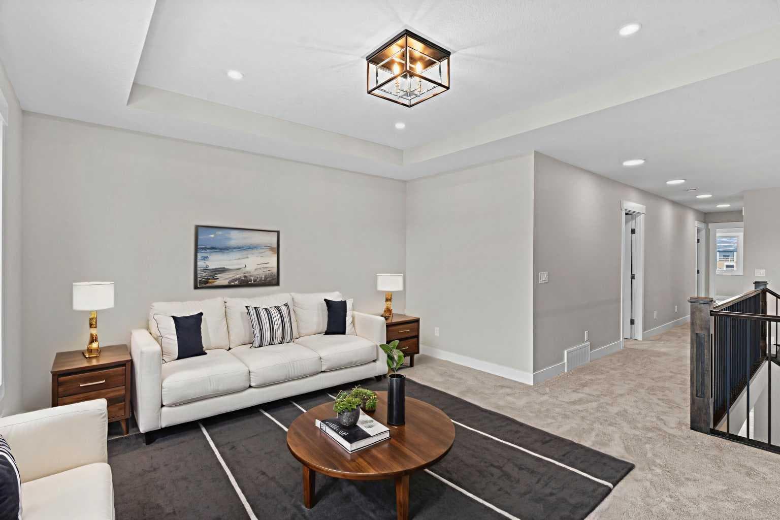 160 Vantage Drive 