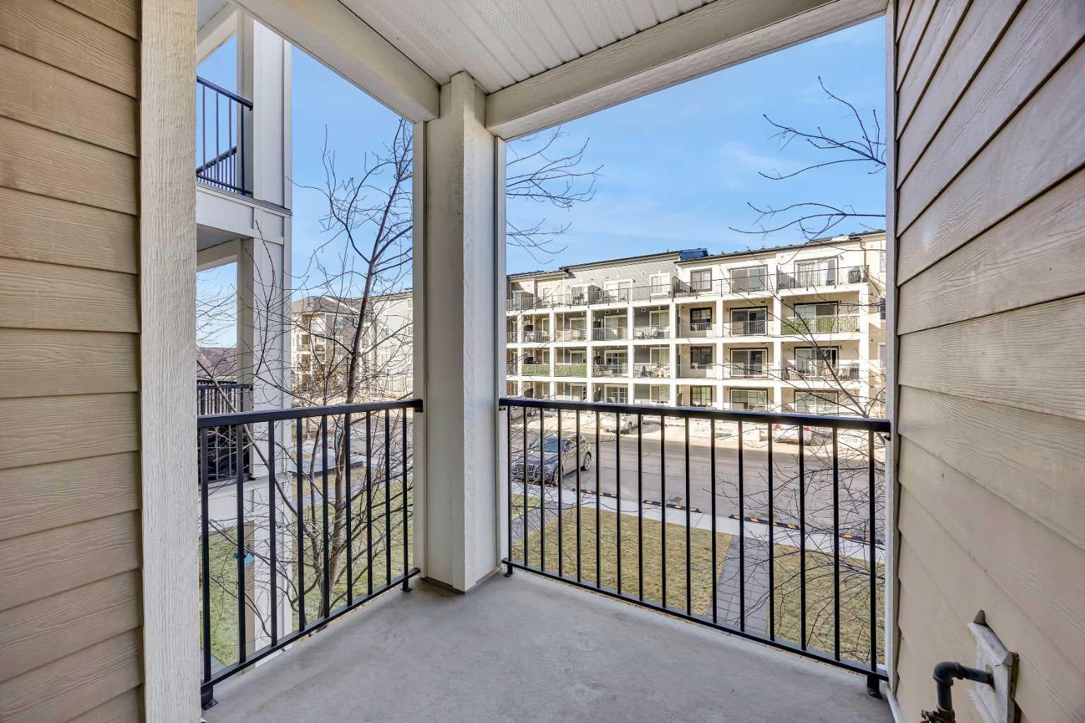 3202, 215 Legacy Boulevard SE