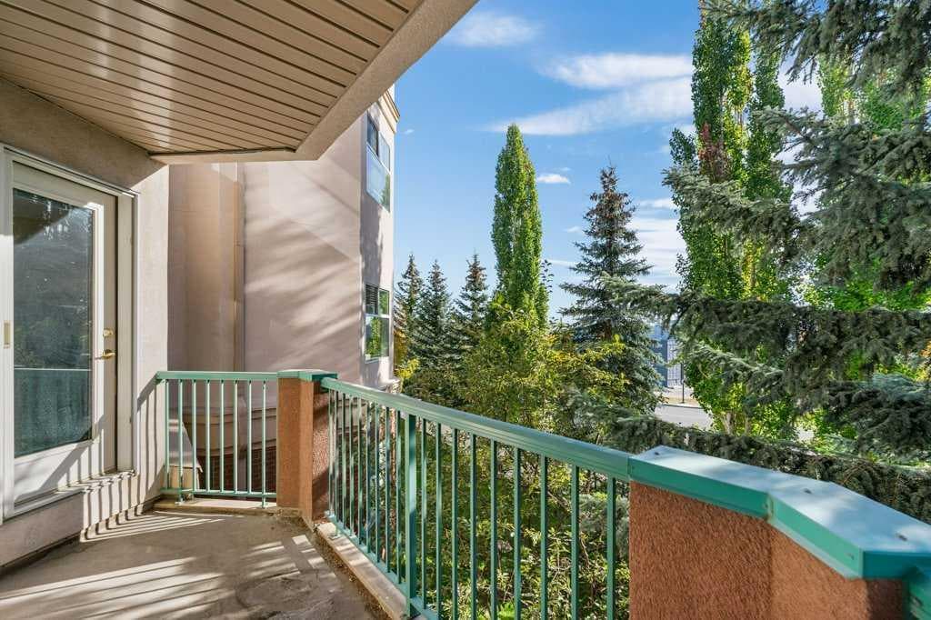 215, 200 Lincoln Way SW