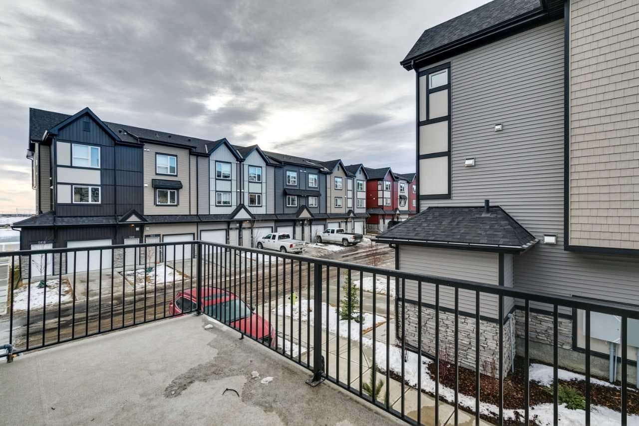 403, 850 Belmont Drive SW