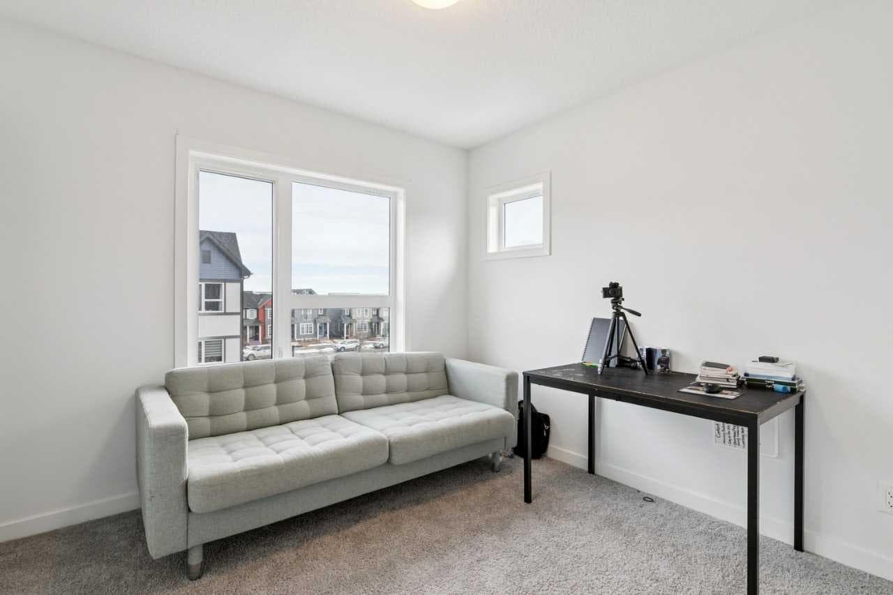 403, 850 Belmont Drive SW