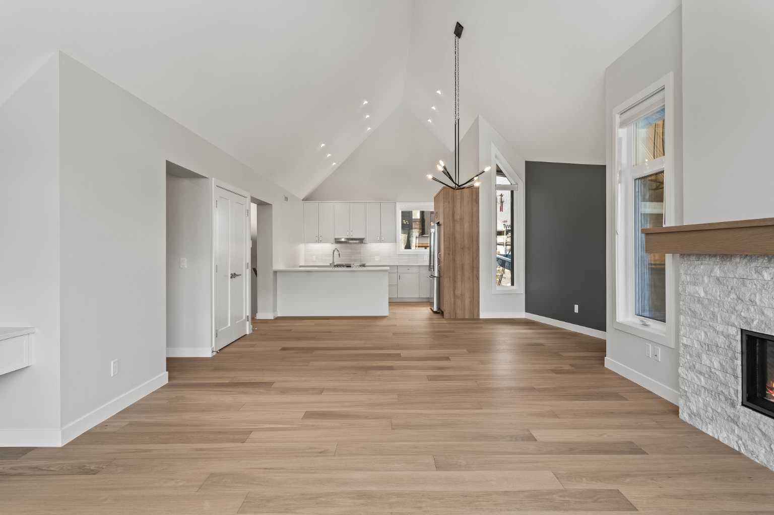 202K, 209 Stewart Creek Rise 
