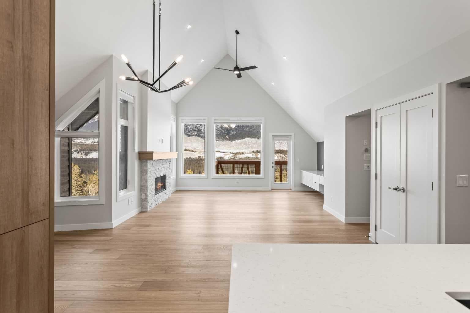 202K, 209 Stewart Creek Rise 