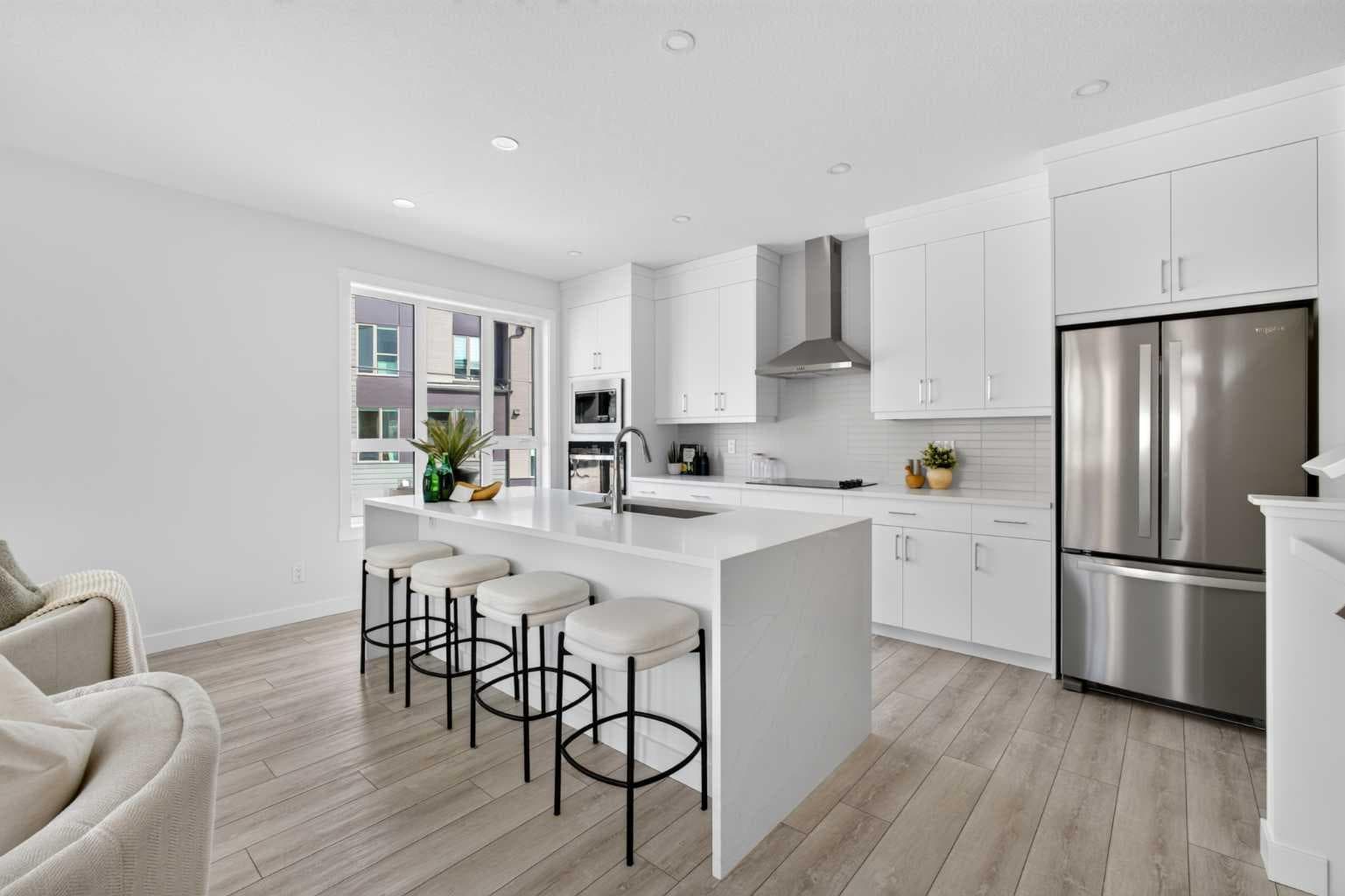 604 Sovereign Common SW