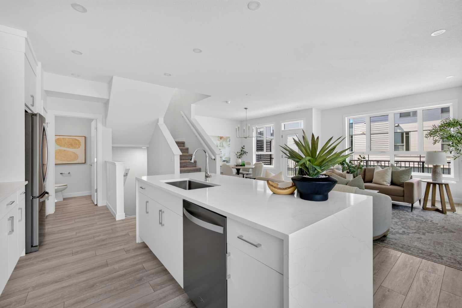 604 Sovereign Common SW