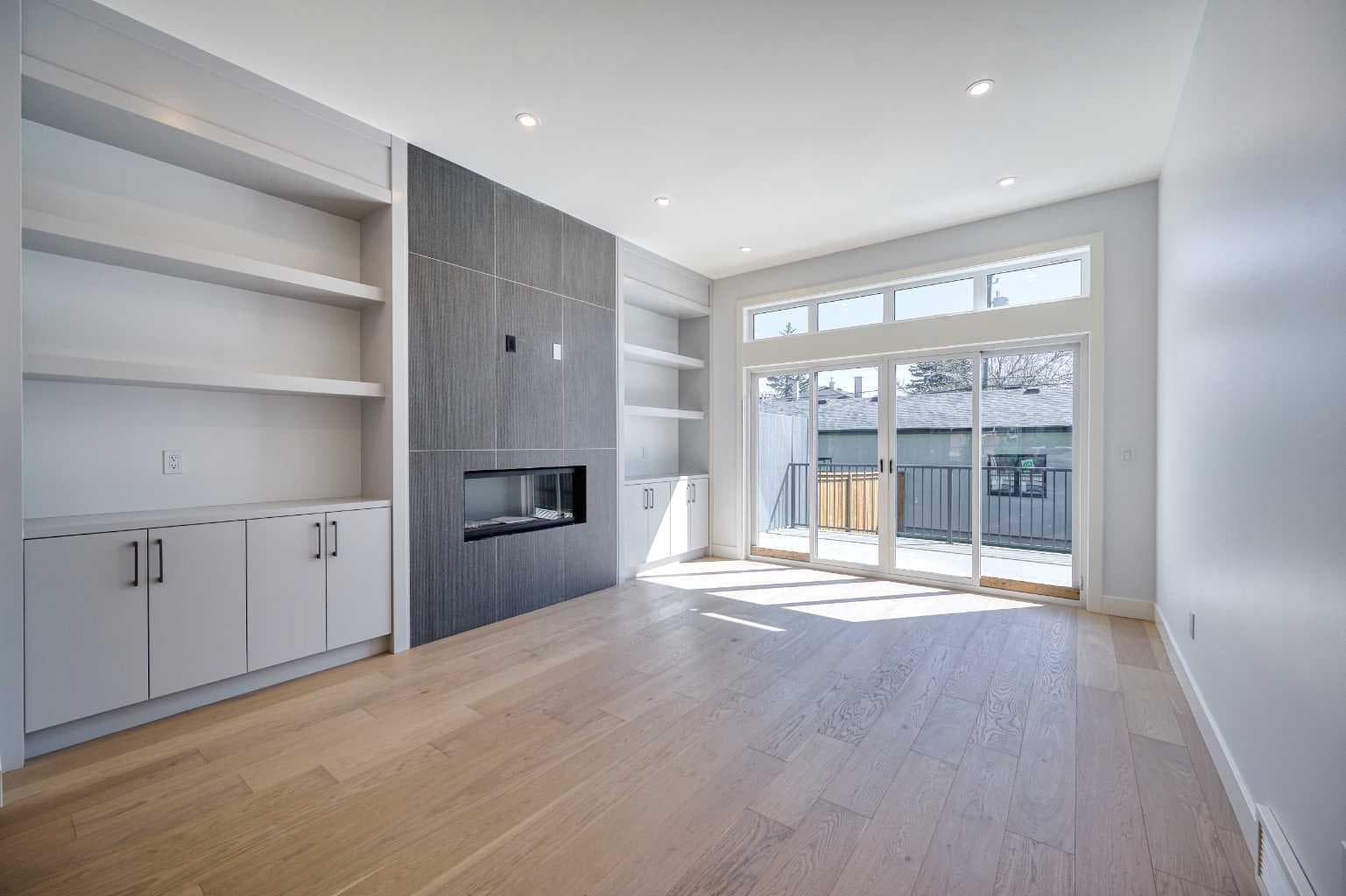 2008 26A Street SW