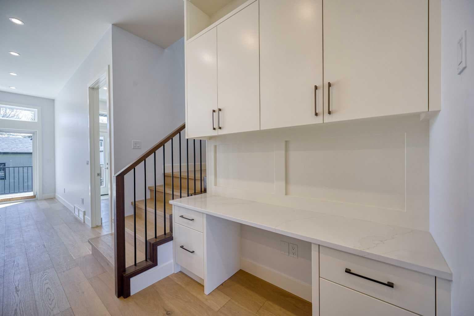2008 26A Street SW