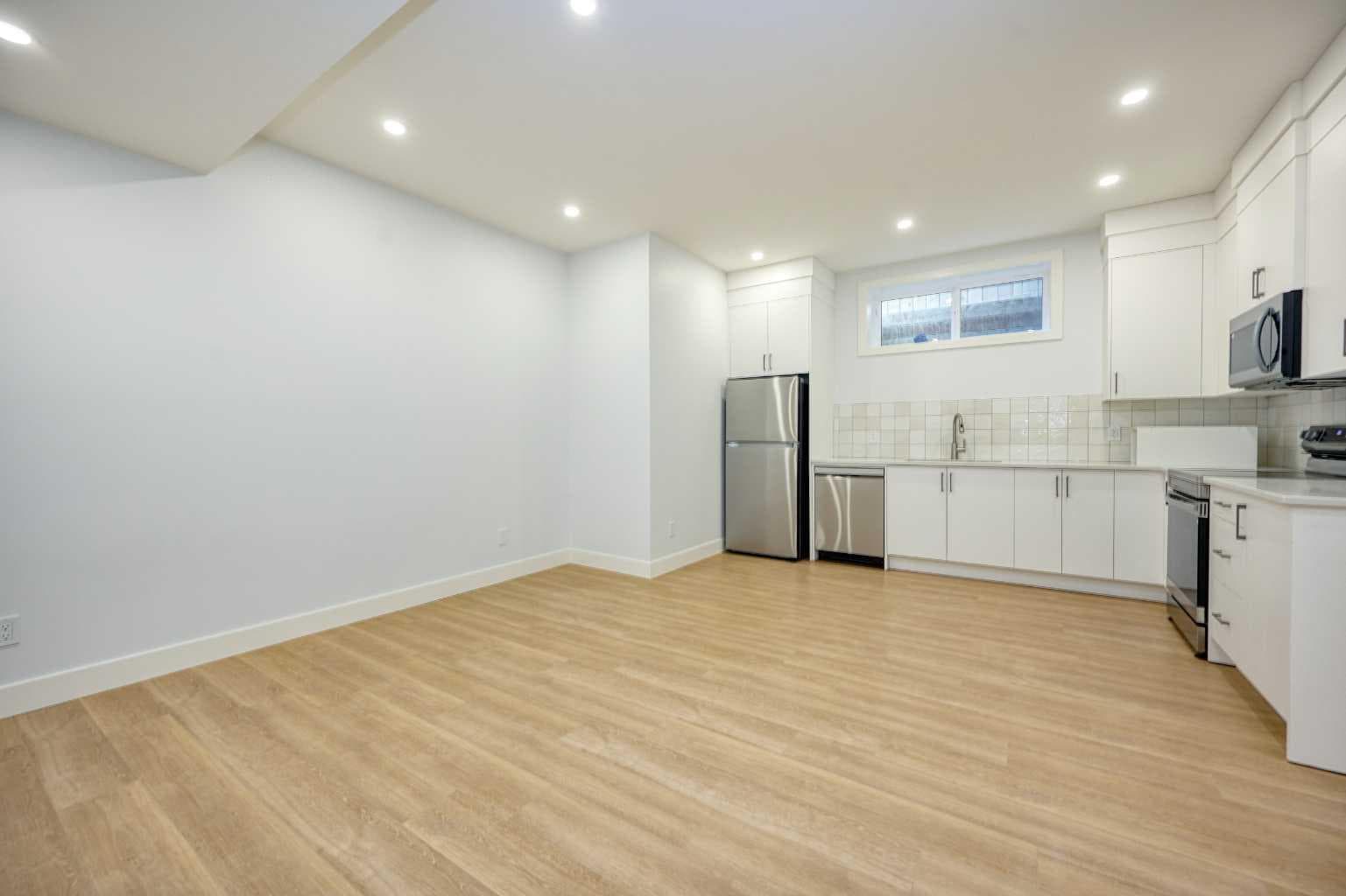 2008 26A Street SW