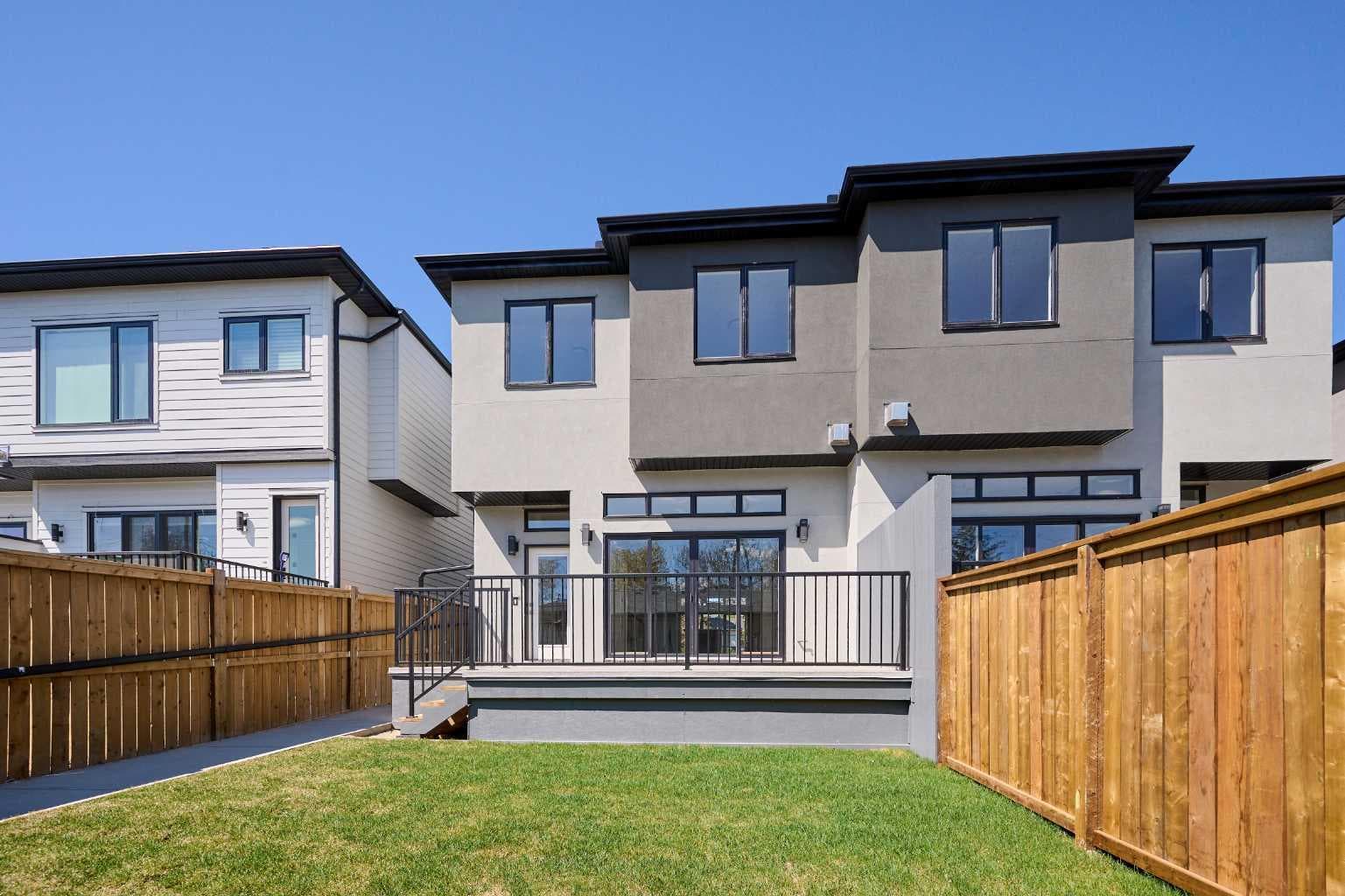 2008 26A Street SW