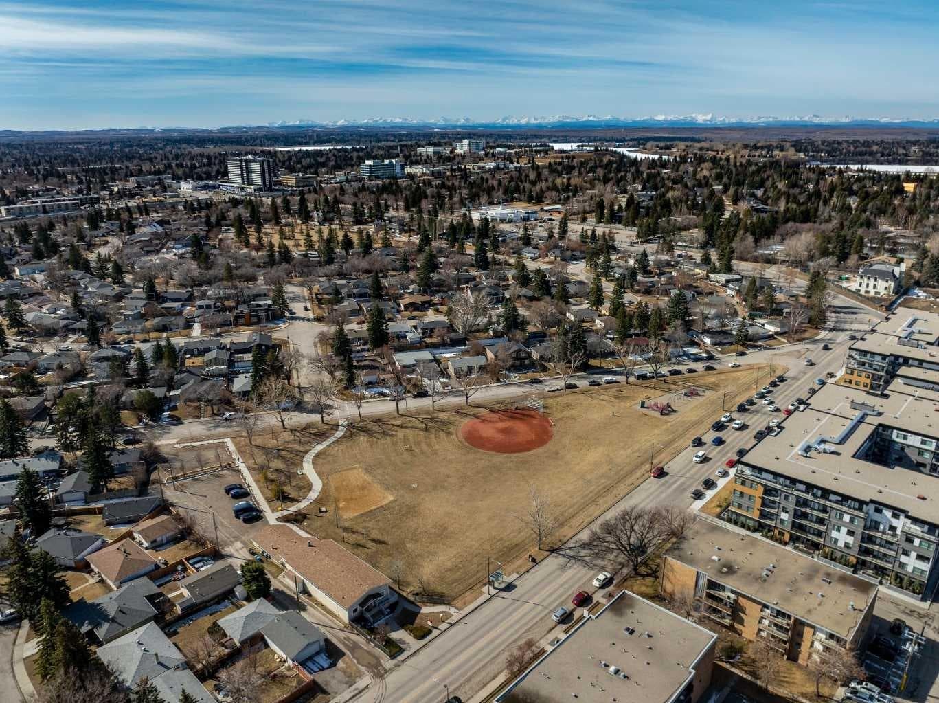 403, 732 57 Avenue SW