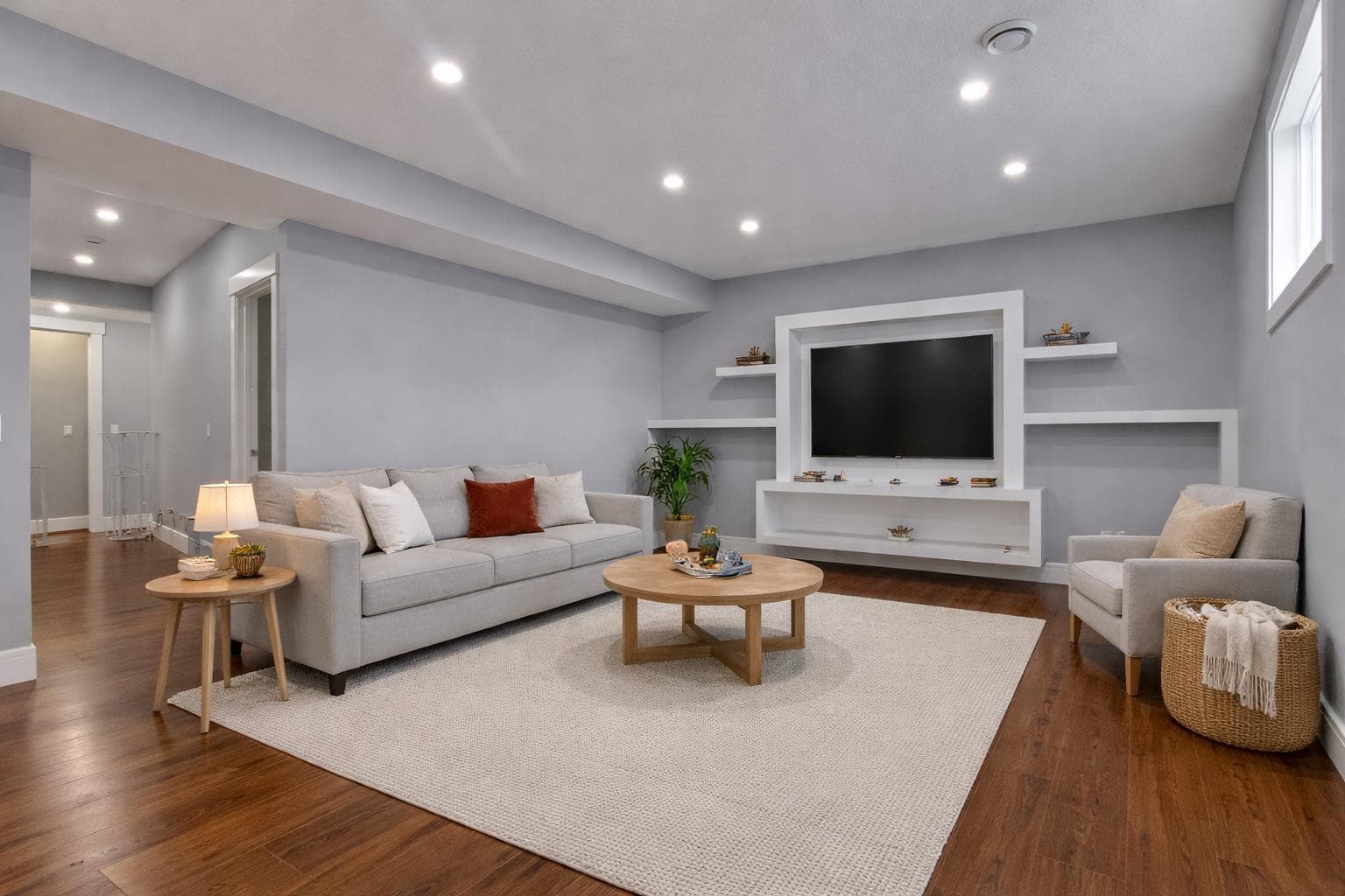 302 Kinniburgh Rd  