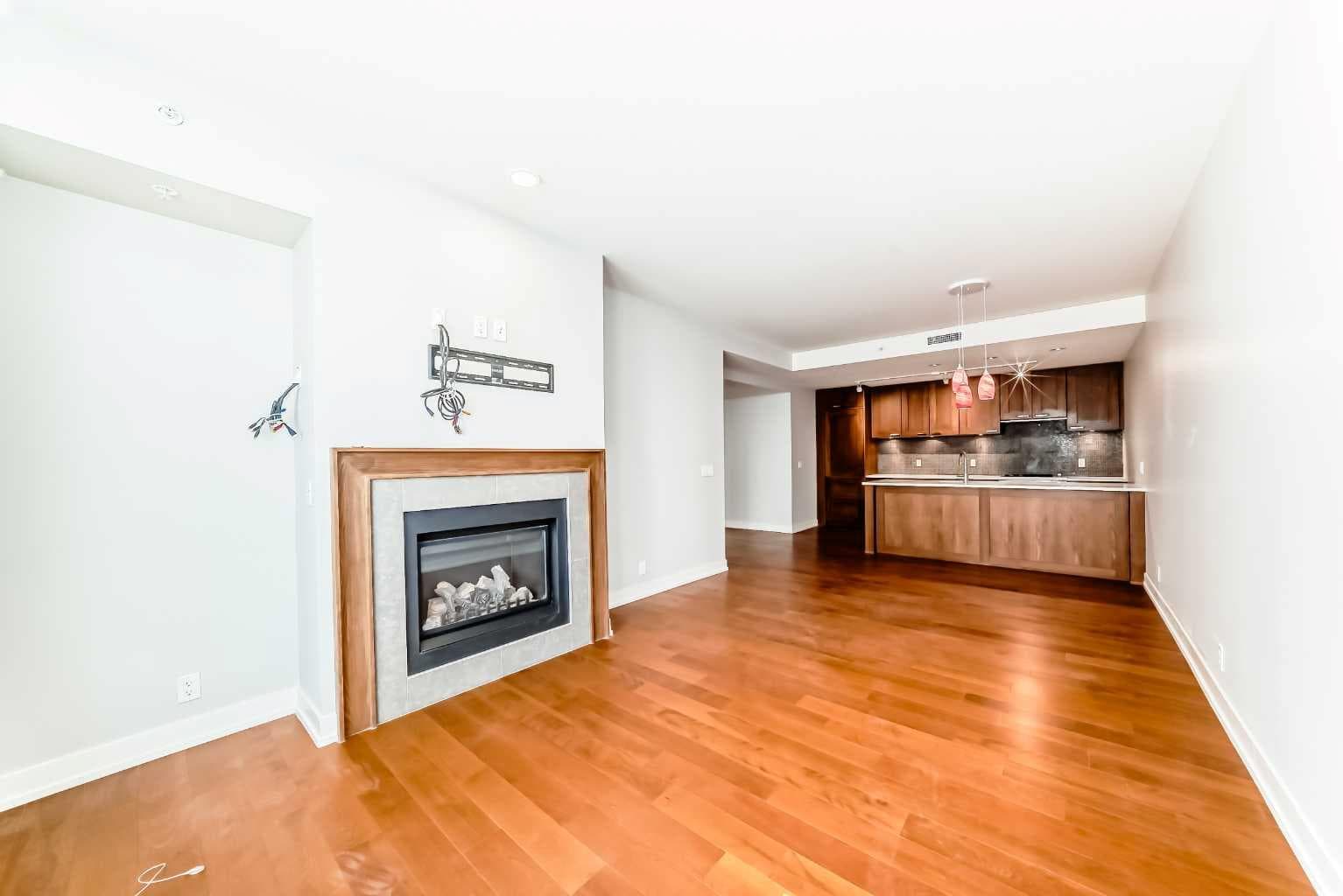 1126, 222 Riverfront Avenue SW