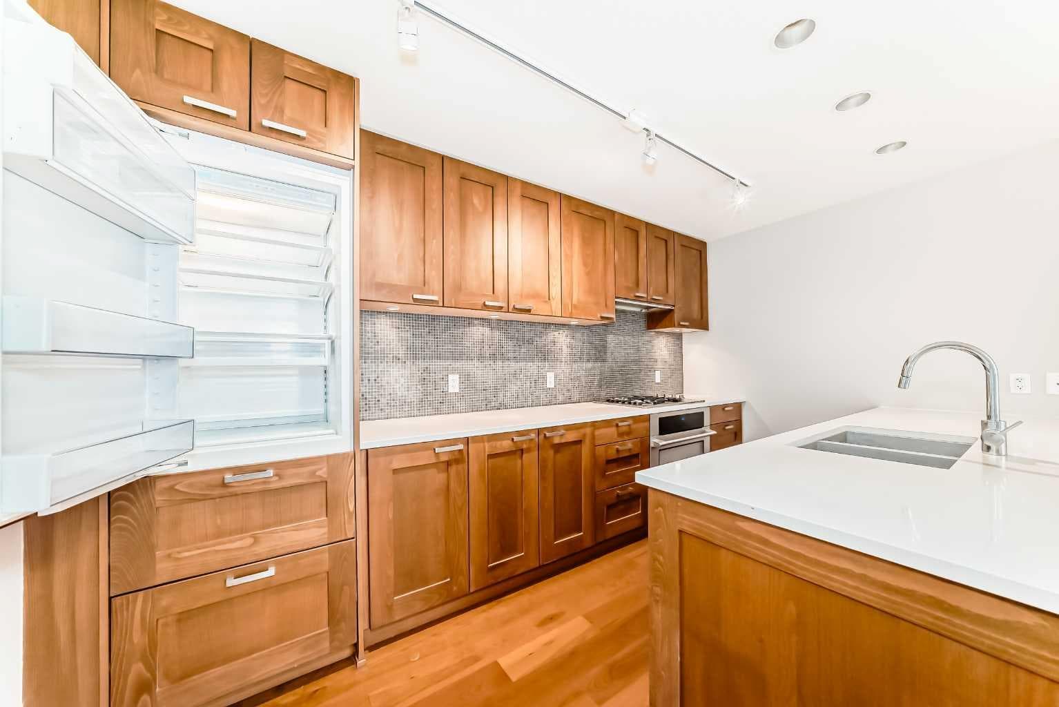 1126, 222 Riverfront Avenue SW