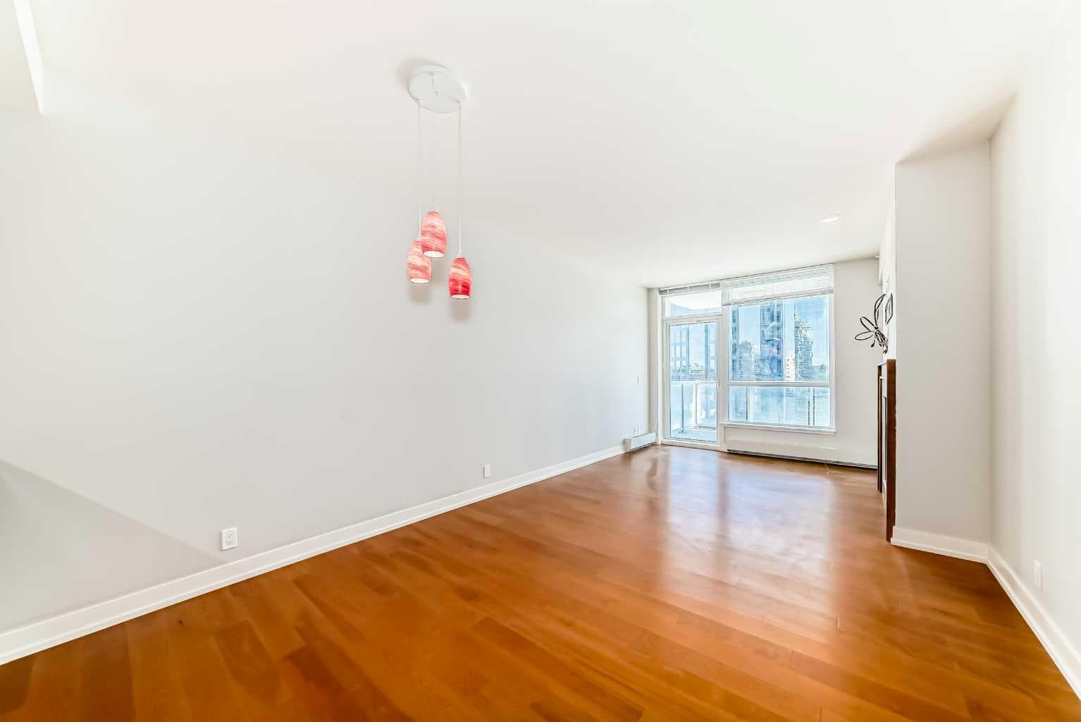 1126, 222 Riverfront Avenue SW