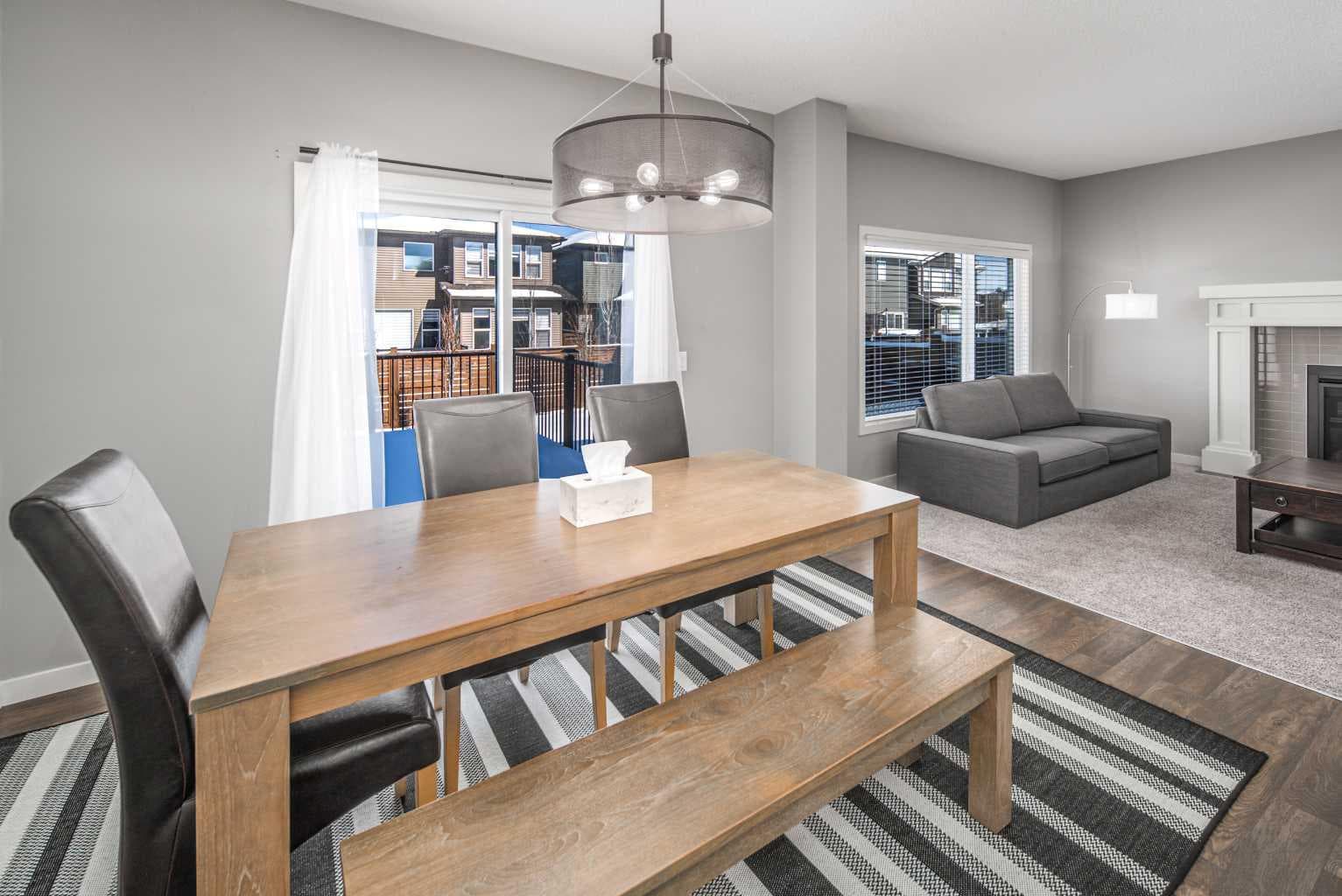 80 Howse Manor NE