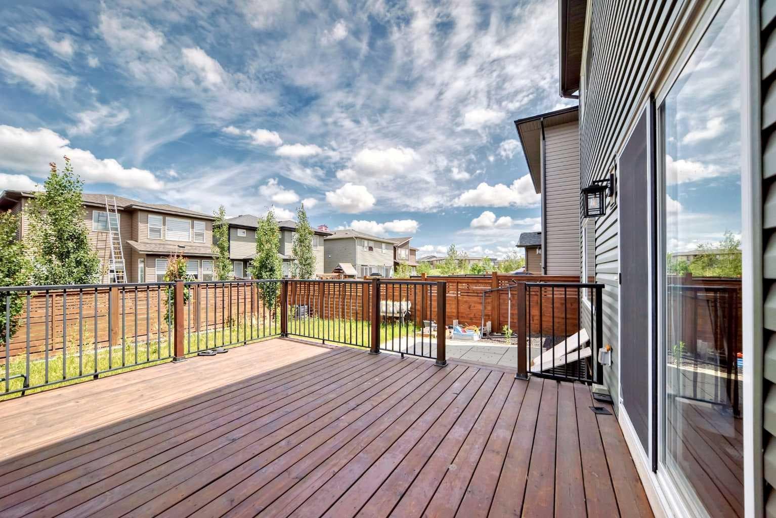 80 Howse Manor NE