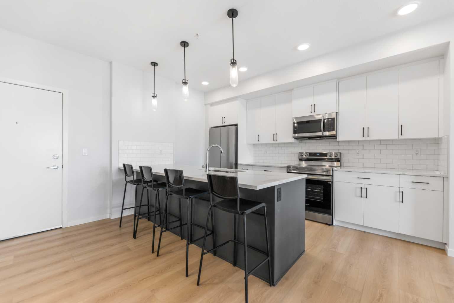 6403, 20295 Seton Way SE