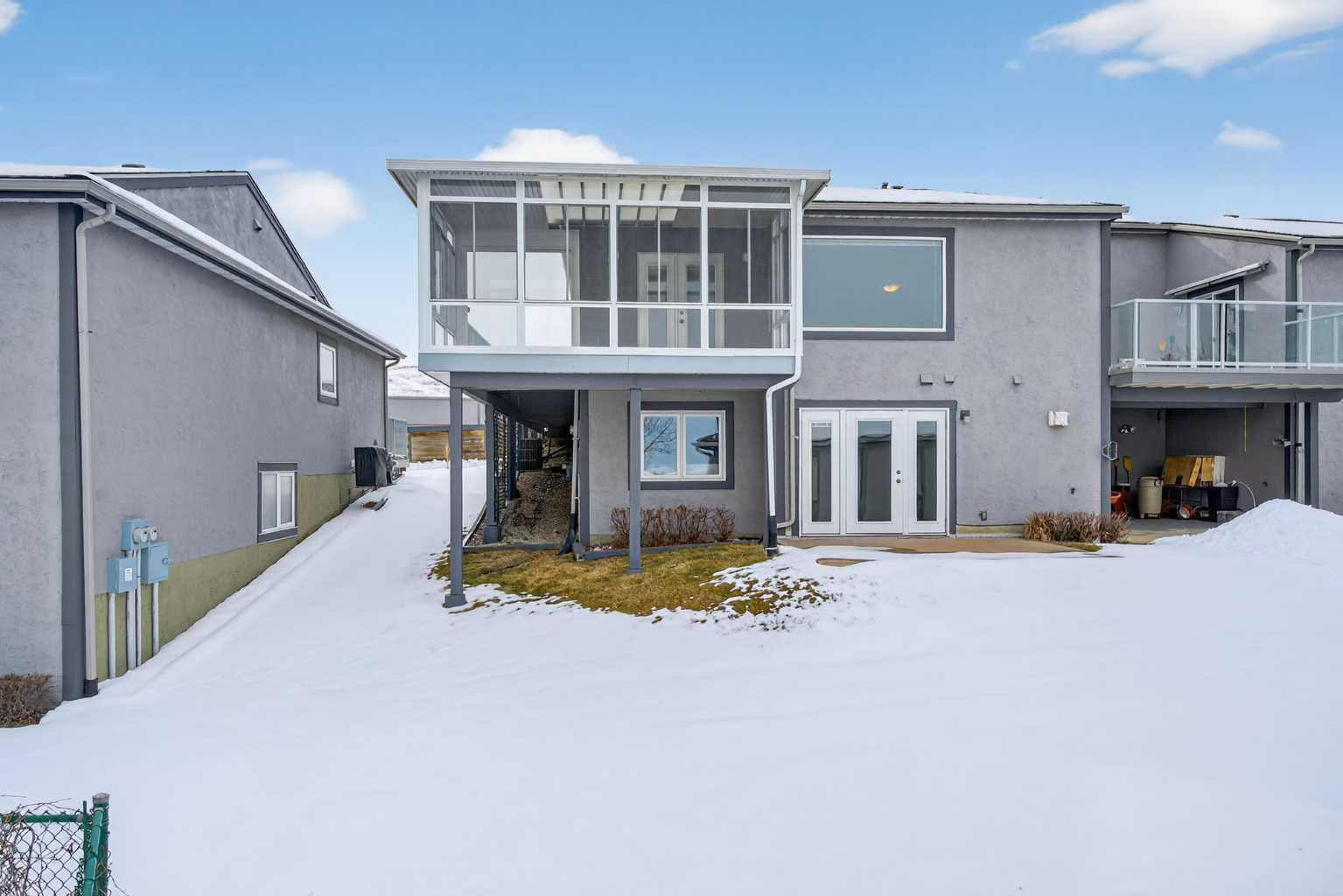 96 Norquay Heights NW
