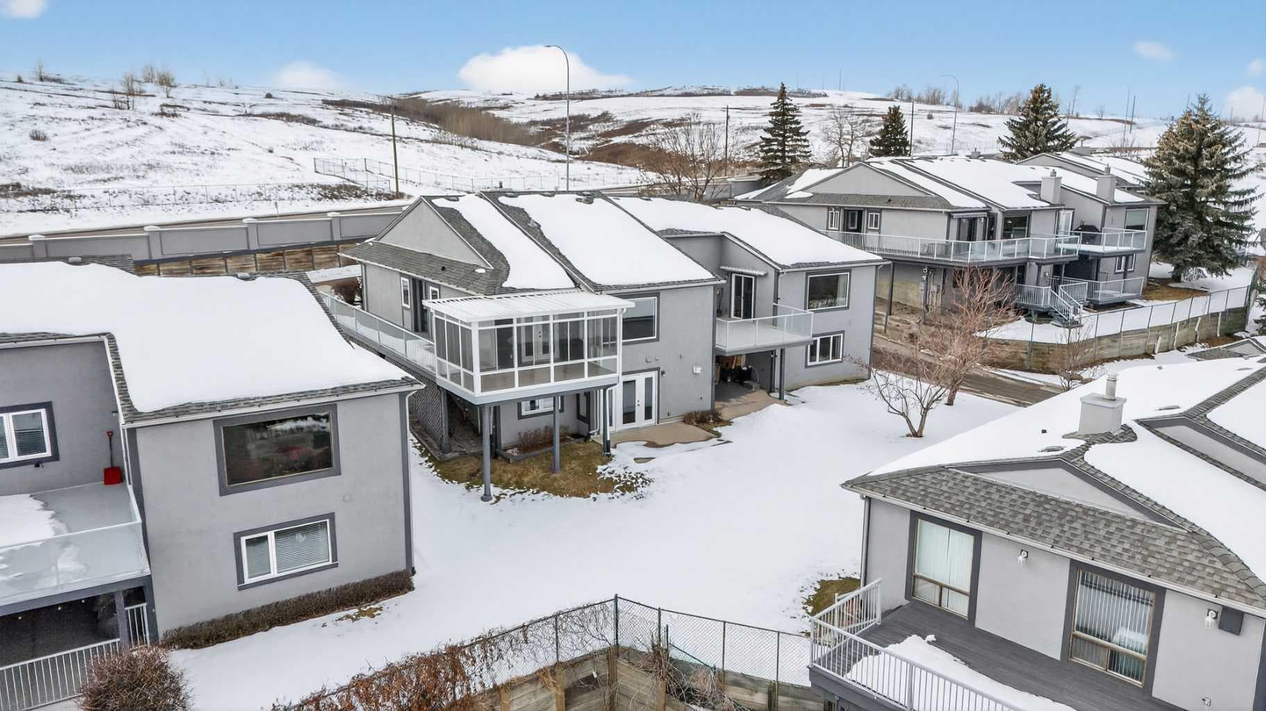 96 Norquay Heights NW