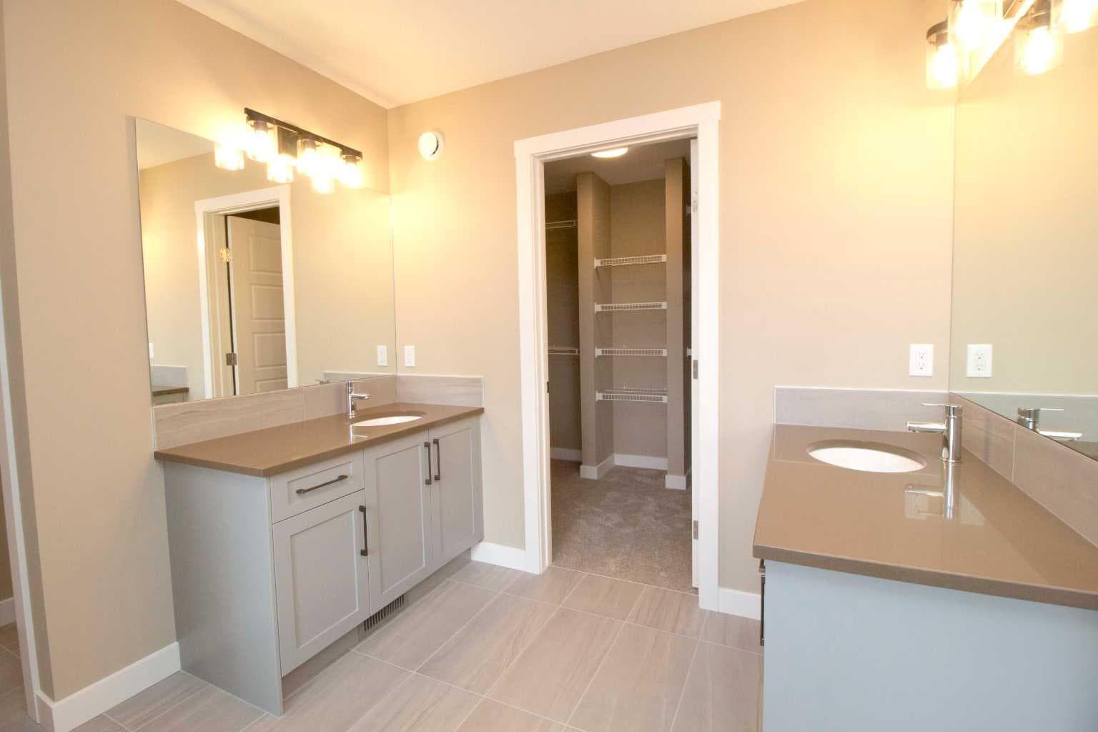 115 Sundown Crescent 