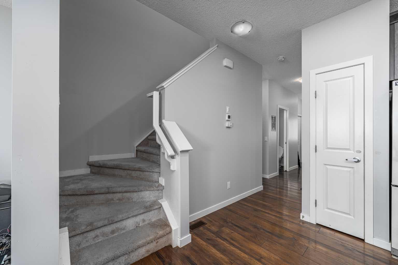 313 Hillcrest Road SW