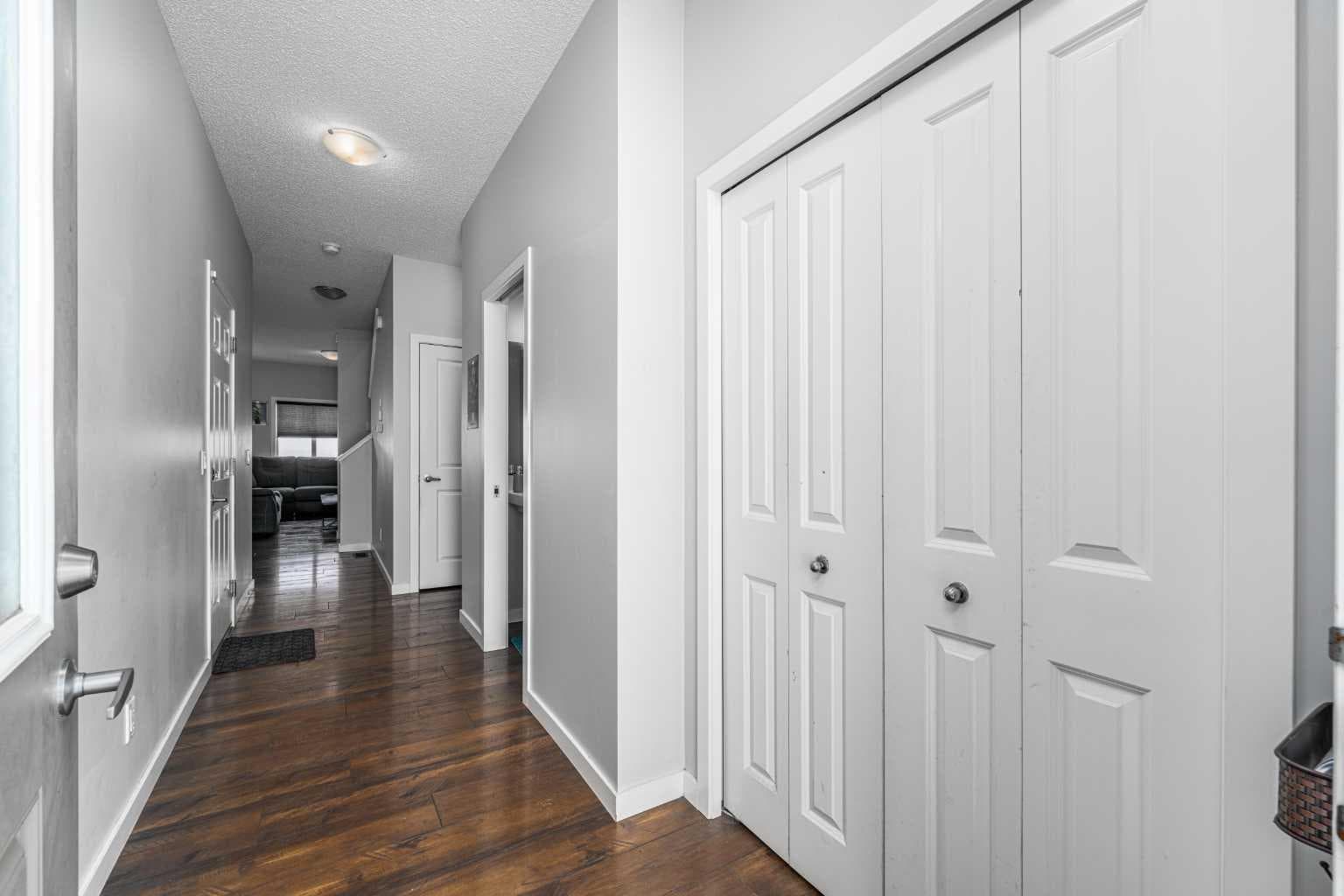 313 Hillcrest Road SW