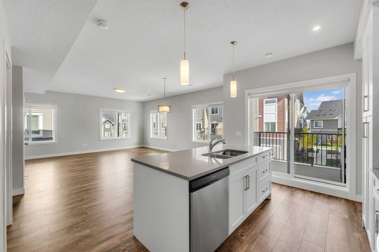 342 Canals Crossing  SW