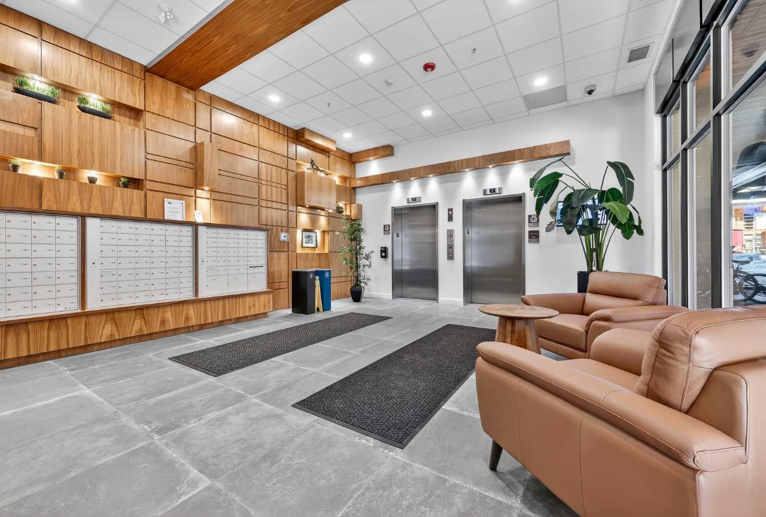 407, 122 Mahogany Centre SE