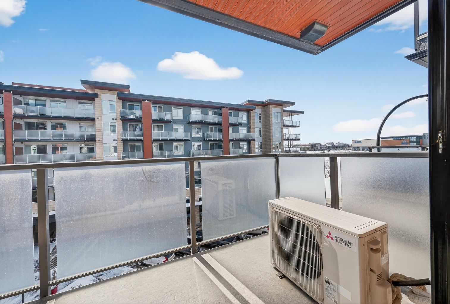 407, 122 Mahogany Centre SE
