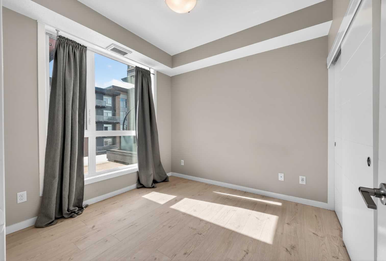 407, 122 Mahogany Centre SE