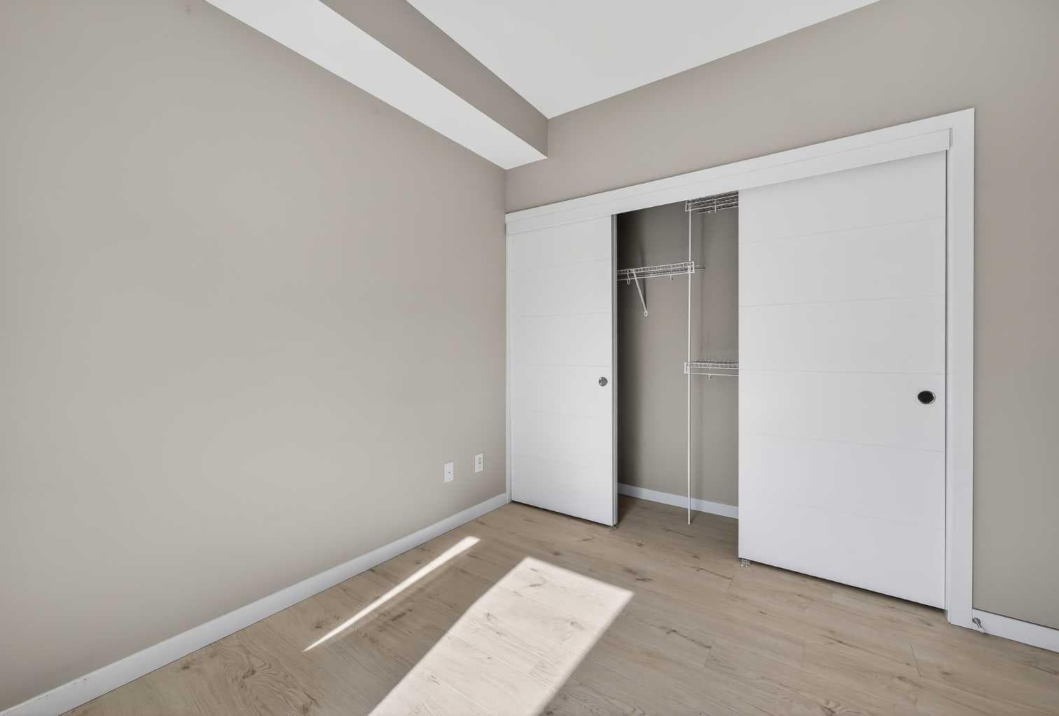 407, 122 Mahogany Centre SE