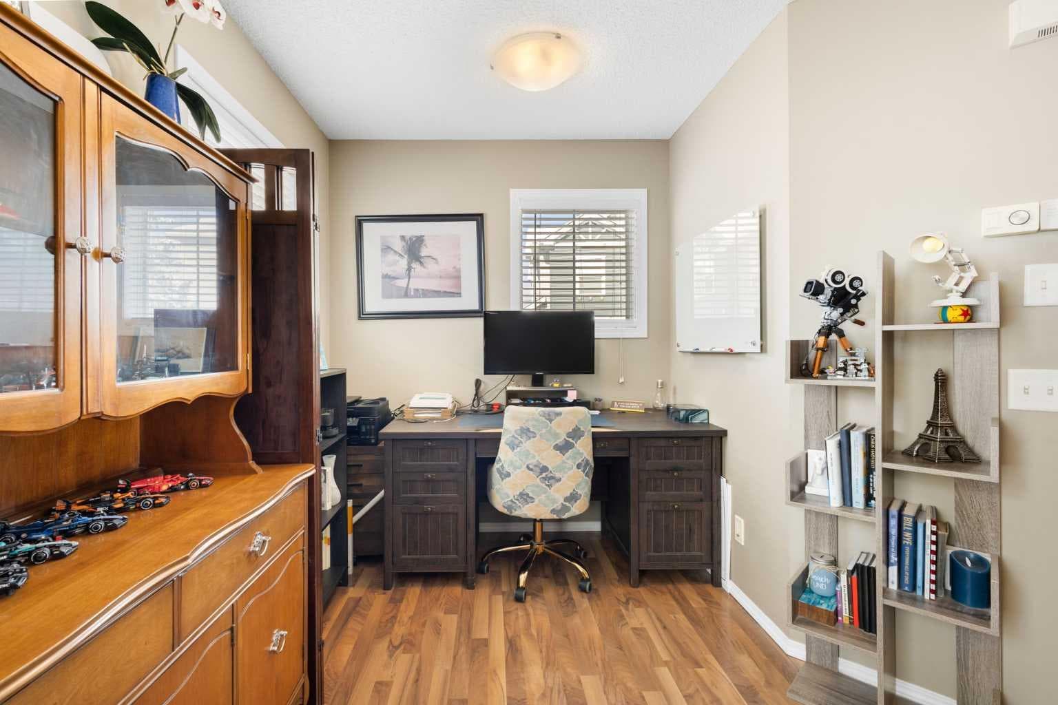 241 Elgin Gardens SE