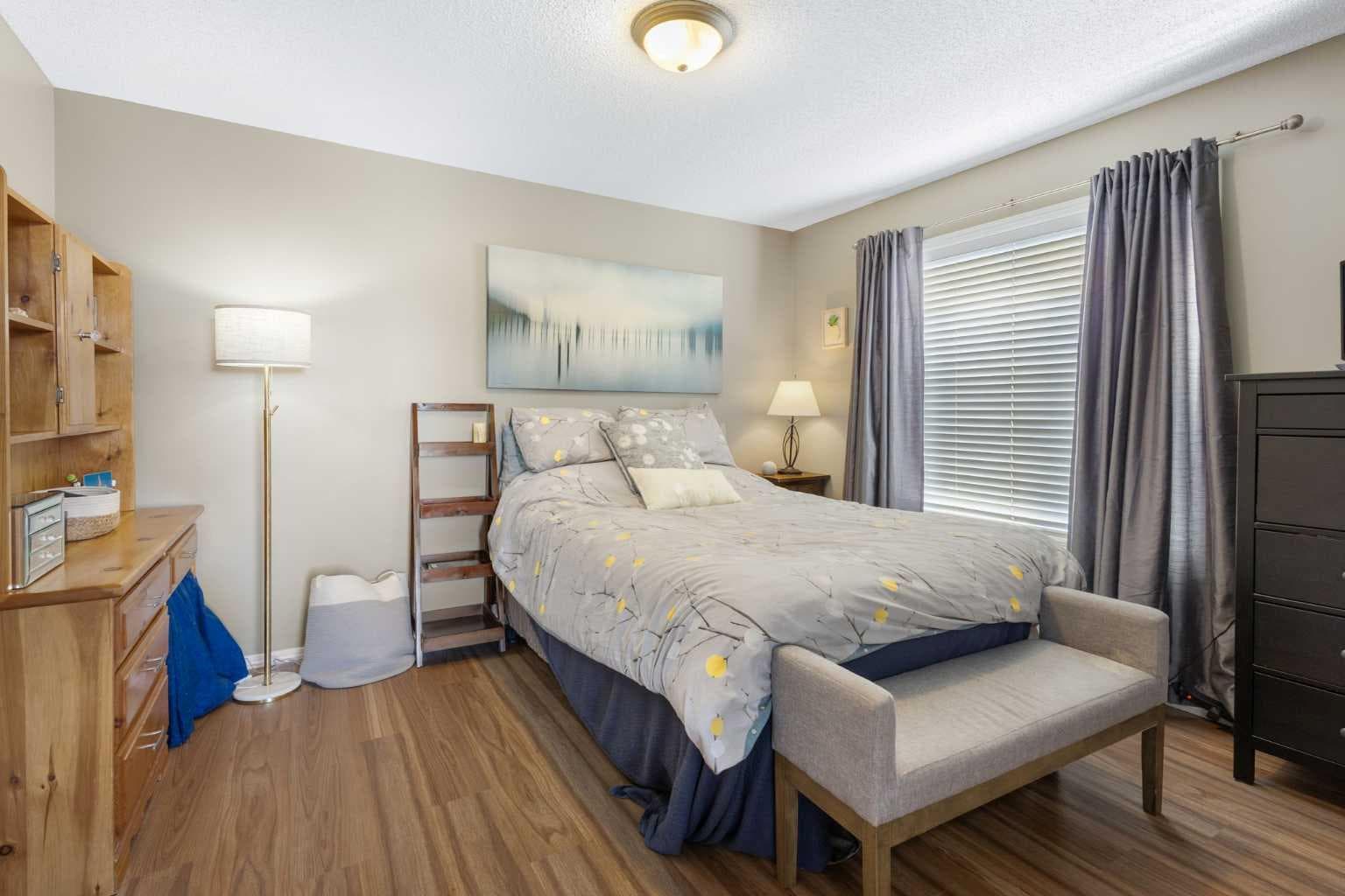 241 Elgin Gardens SE