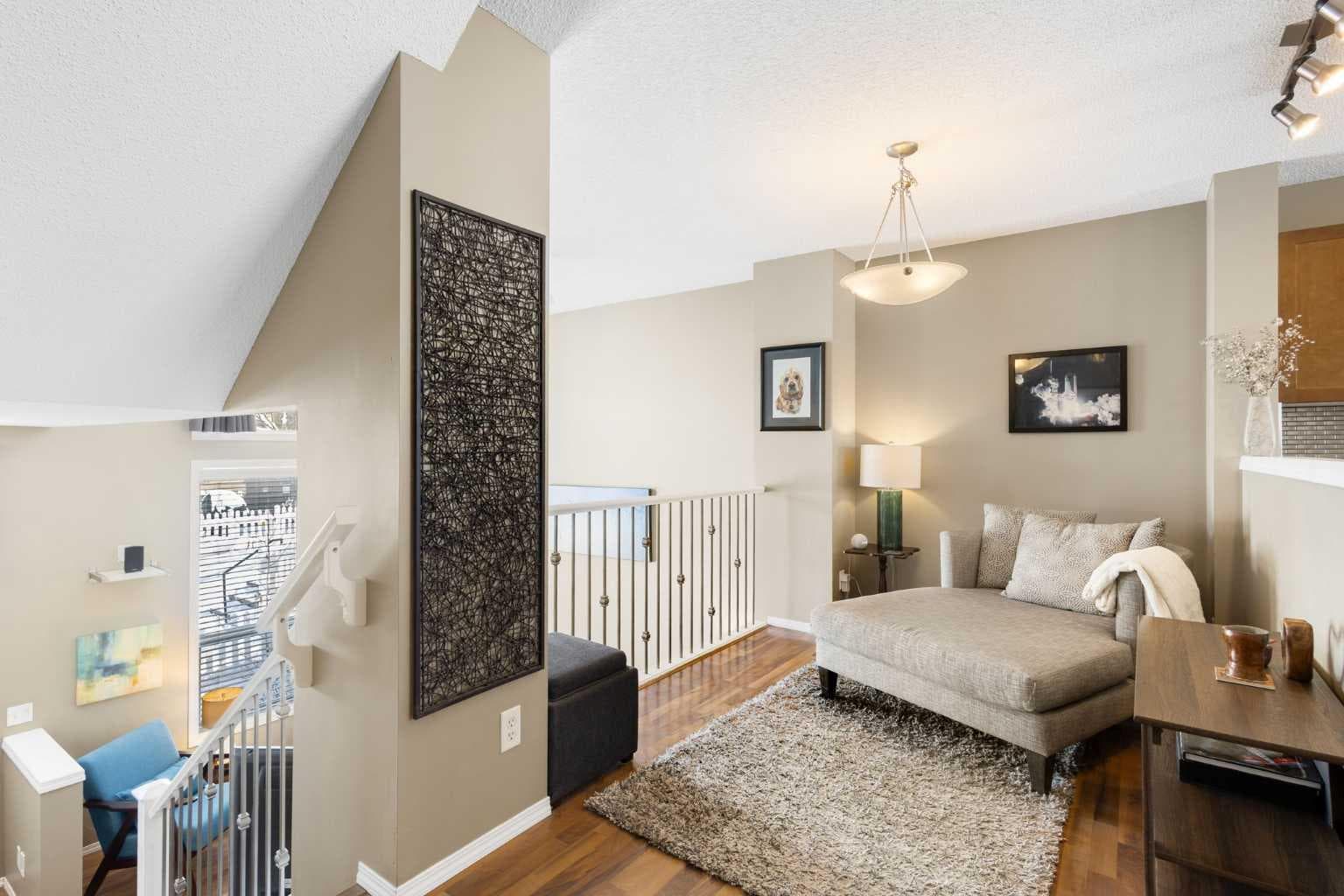241 Elgin Gardens SE