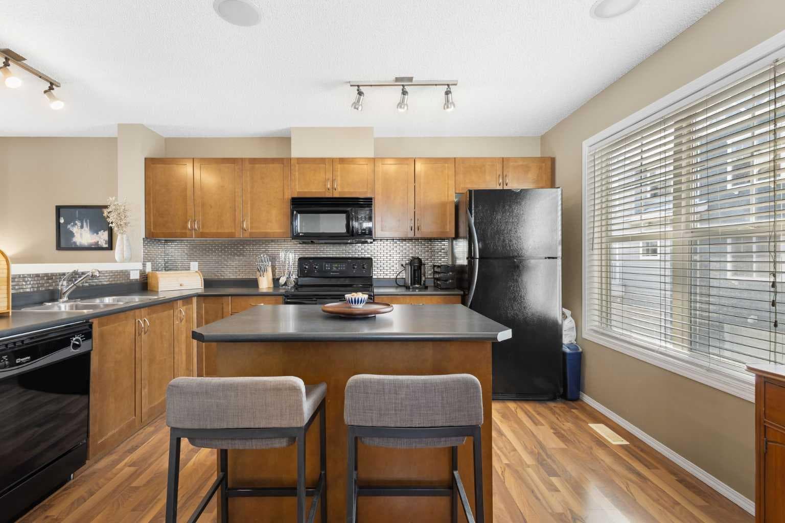 241 Elgin Gardens SE
