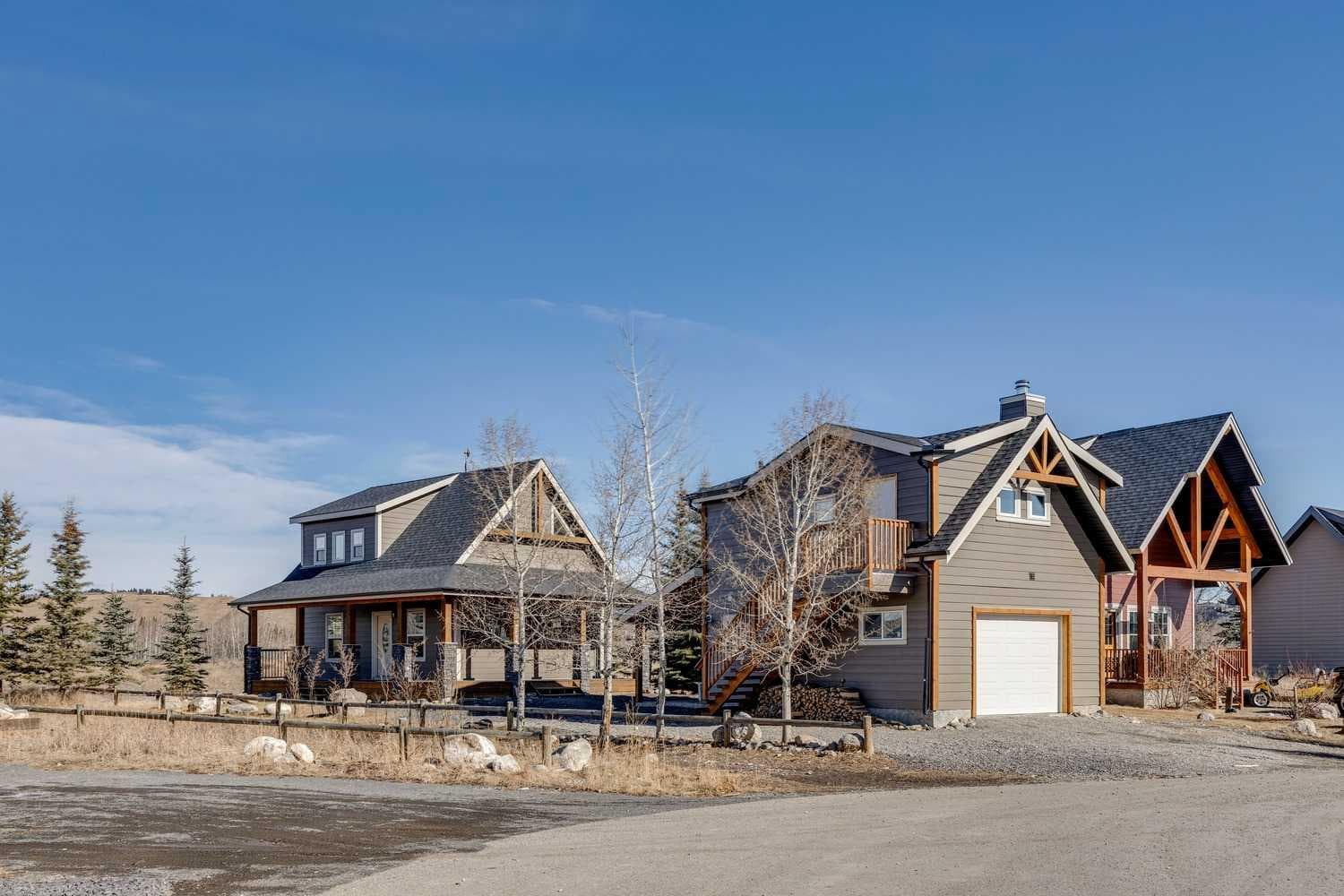 240 Cottageclub Crescent 
