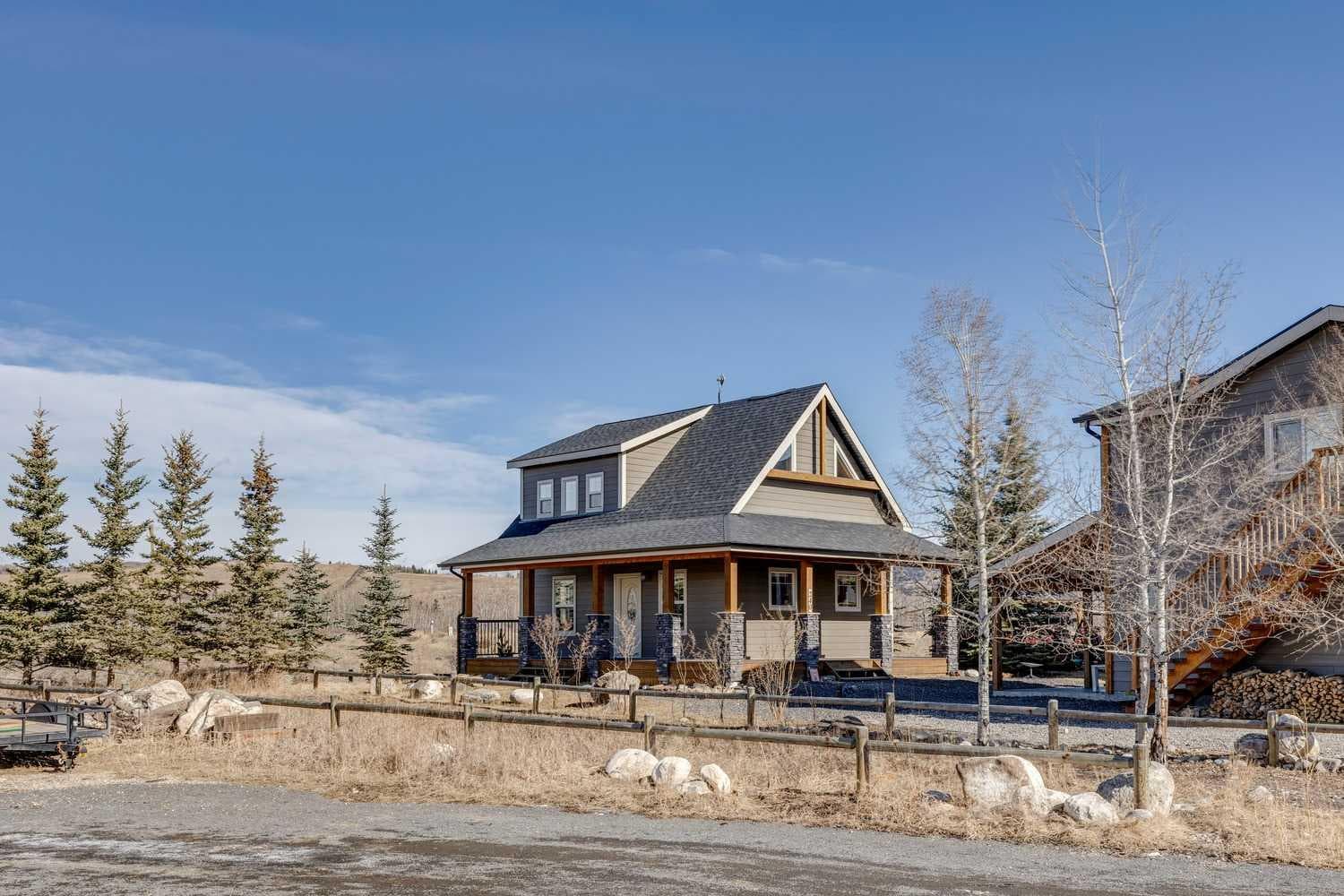 240 Cottageclub Crescent 