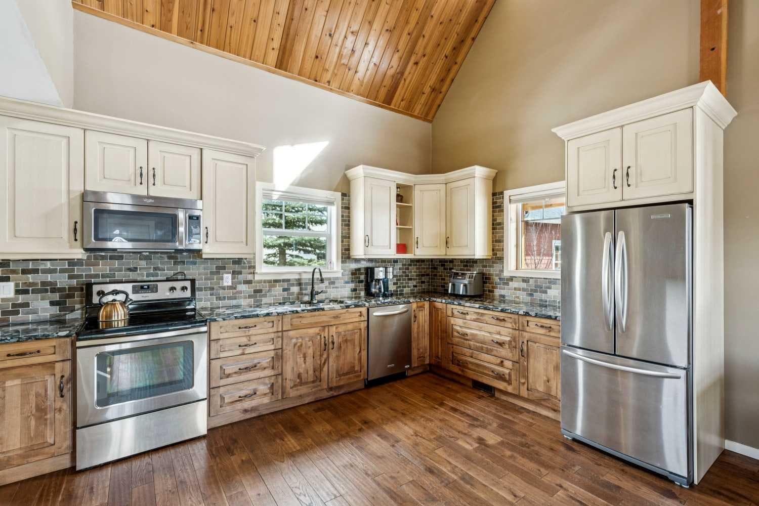 240 Cottageclub Crescent 