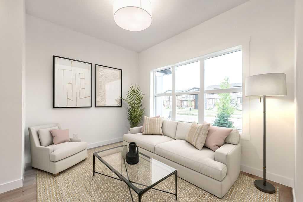 905, 525 River Heights Drive 