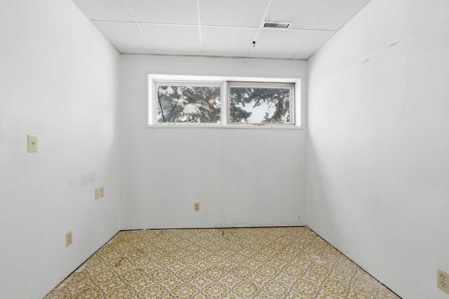 32 Fonda Mews SE