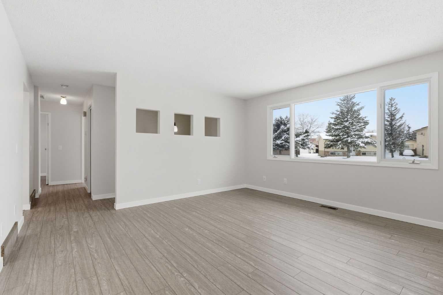 32 Fonda Mews SE