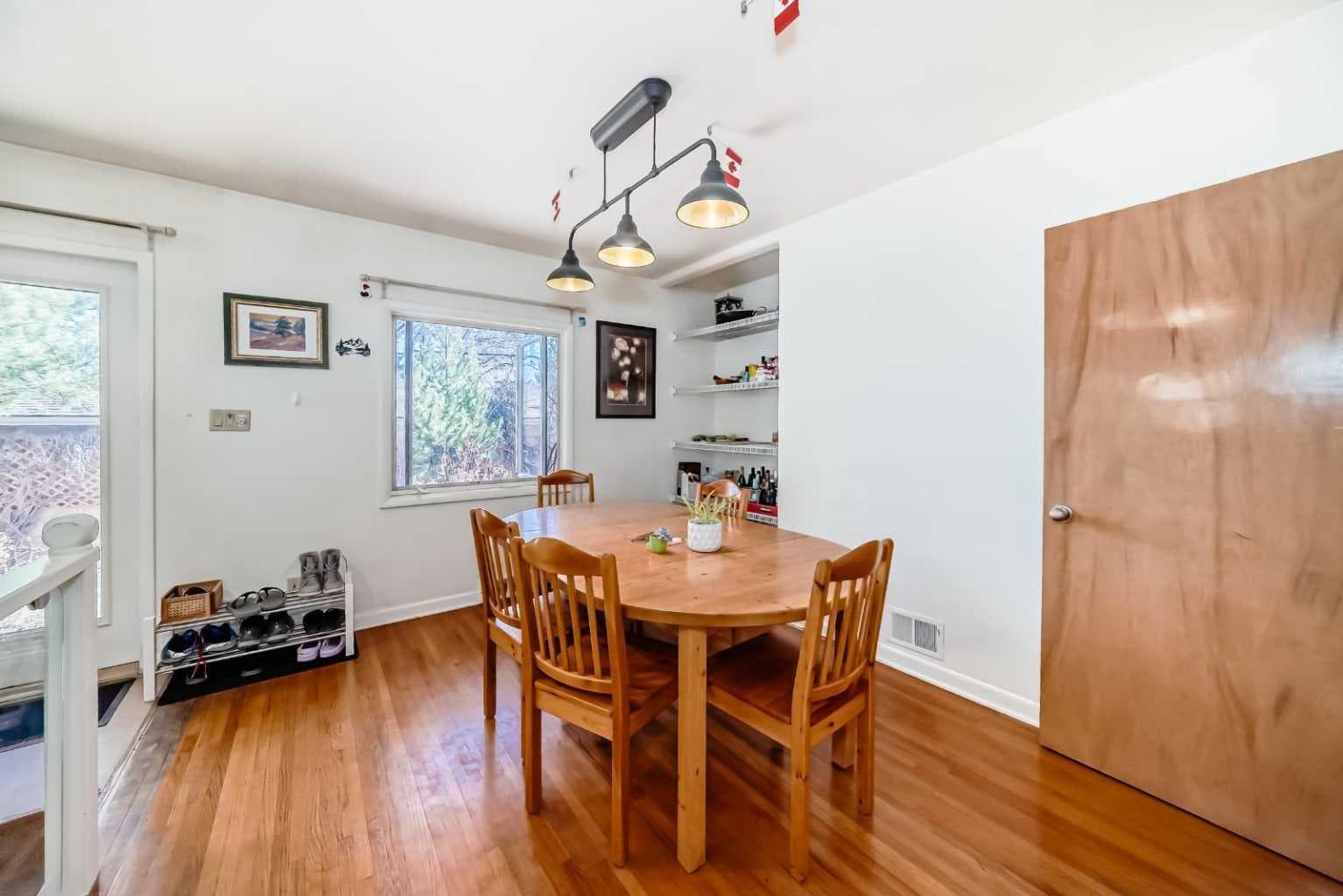 2328 Capitol Hill Crescent NW